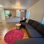 Big Duplex, 15min To Or Naantali Ferienhaus Turku