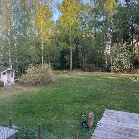 Dom wakacyjny Big Duplex, 15min To Or Naantali Turku