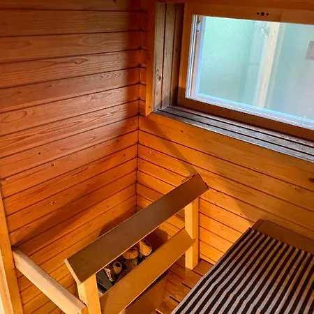 Vakantiehuis Big Duplex, 15min To Or Naantali *