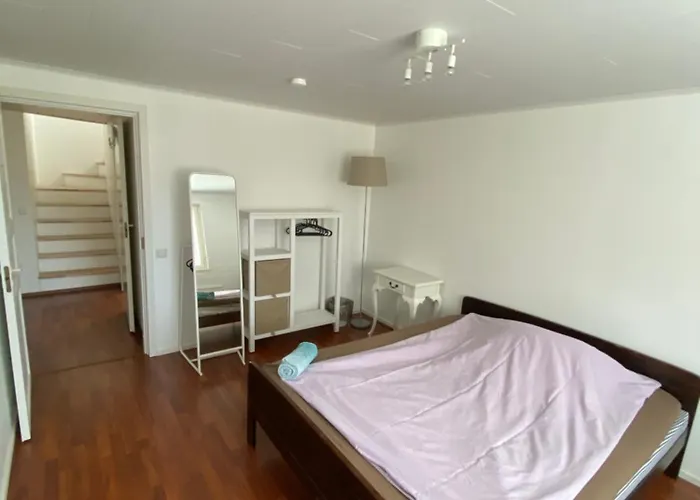 Big Duplex, 15min To Or Naantali 펜션